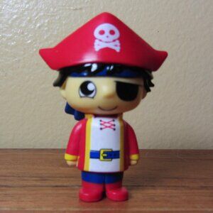 Ryan's World mini figure red pirate Ryan (W5334)